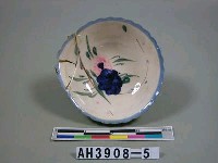 藏品(彩繪花卉大湯碗)的圖片